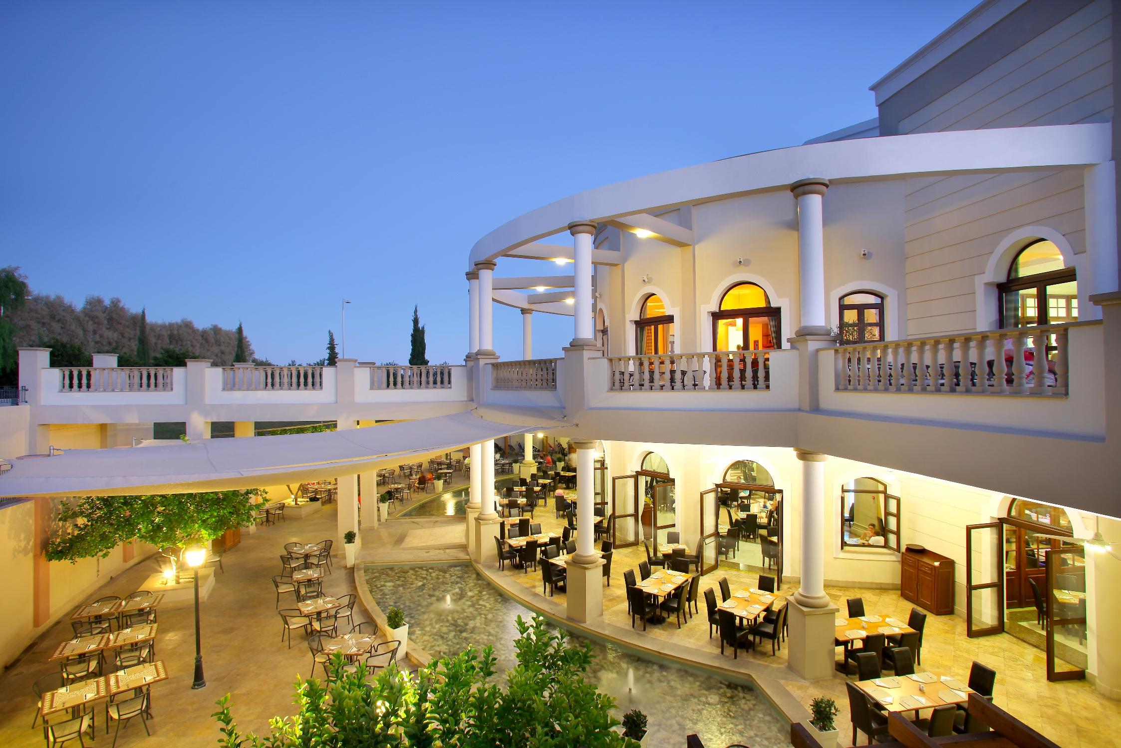 Aliathon Aegean Hotel Пафос Екстериор снимка